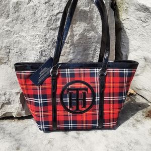 NWT Tommy Hilfiger purse